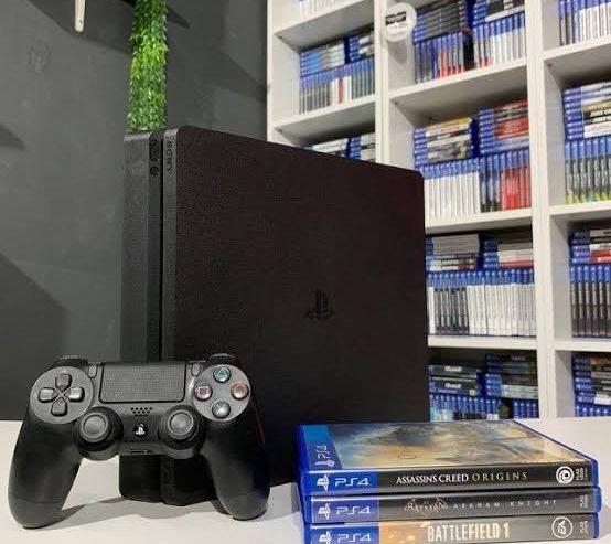 Playstation 4 Slim