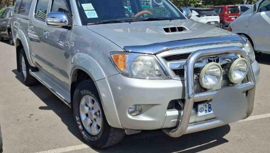 2011 Model-Toyota Hilux Double-Cab