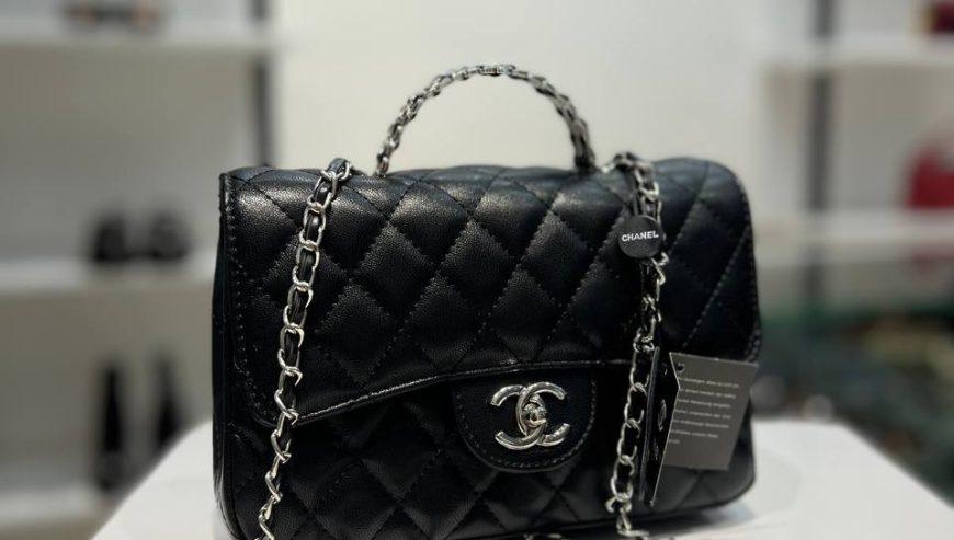  Chanel Handbag