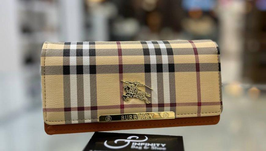  Burberry Wallet