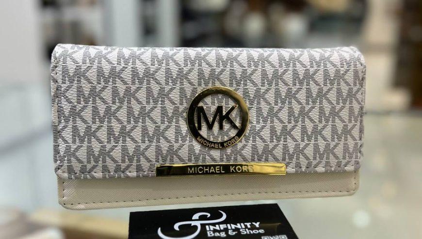  Michael Kors Wallet