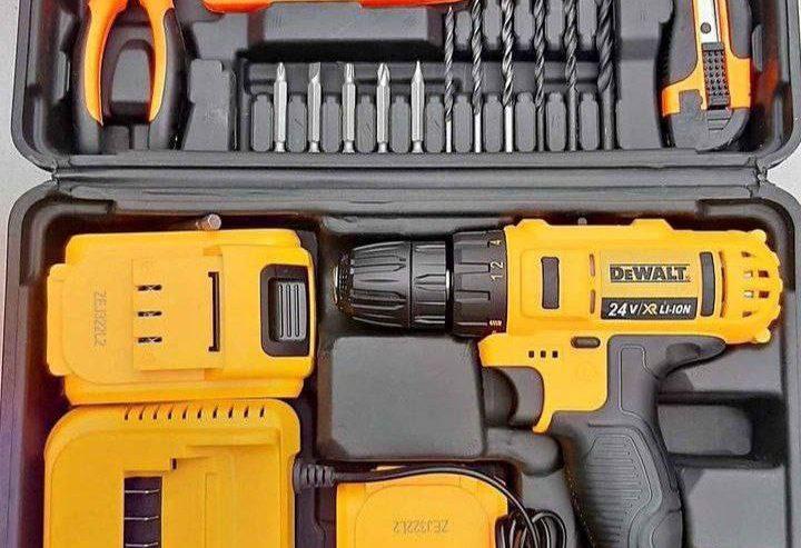 DeWalt Rechargeable Drill with Full accessories