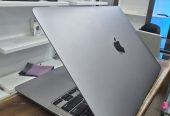 Macbook air M1 2020 Laptop