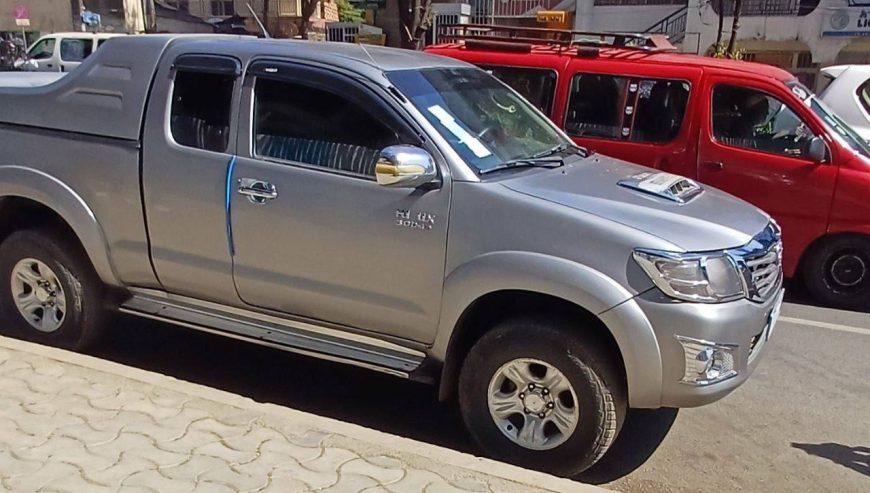 2010 Model-Toyota Hilux Extra Cab