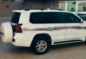 2012 Model-Toyota Landcruiser v8