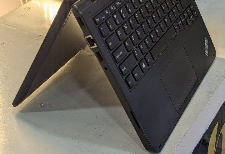 Lenovo Yoga 11e x360° Touchscreen Laptop